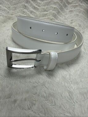 Gelante Men's Classic Dress Leather Belt White Silver Buckle 42 -43 XL. Like New